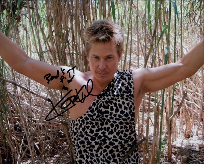 Kato Kaelin autograph