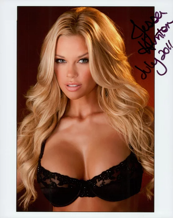 Jessa Hinton autograph
