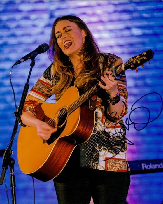 Roisin O autograph