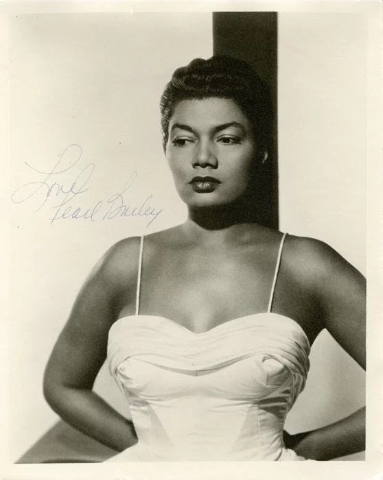 Pearl Bailey autograph