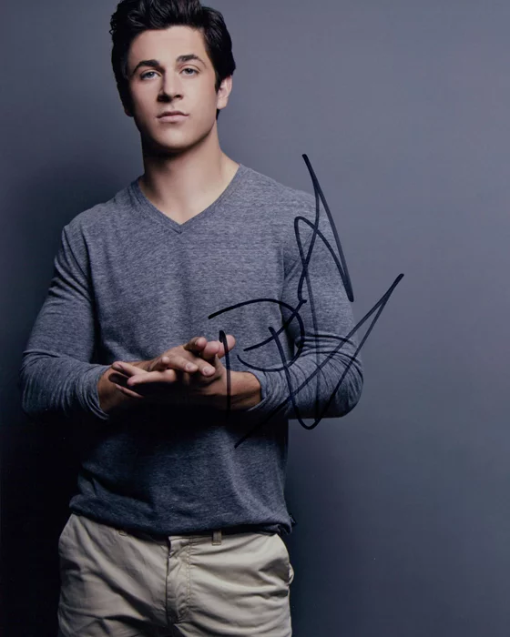 David Henrie autograph