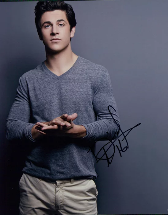 David Henrie autograph