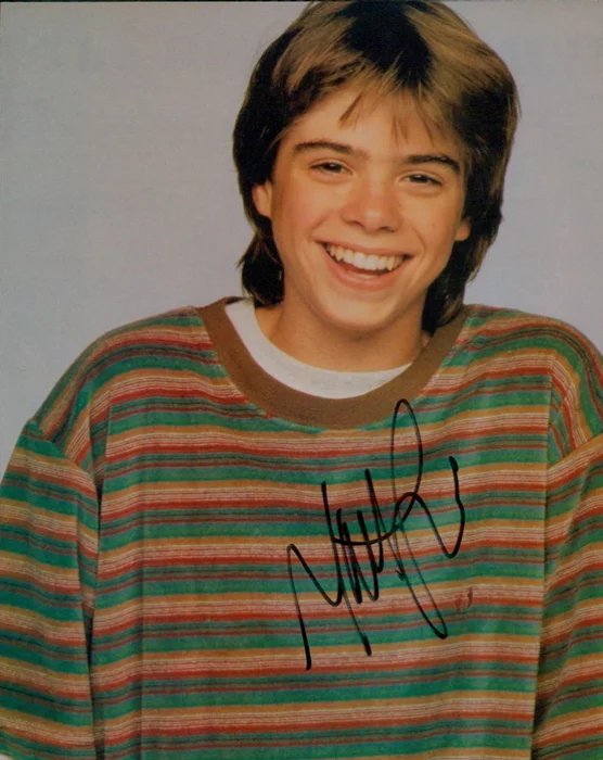 Matthew Lawrence autograph