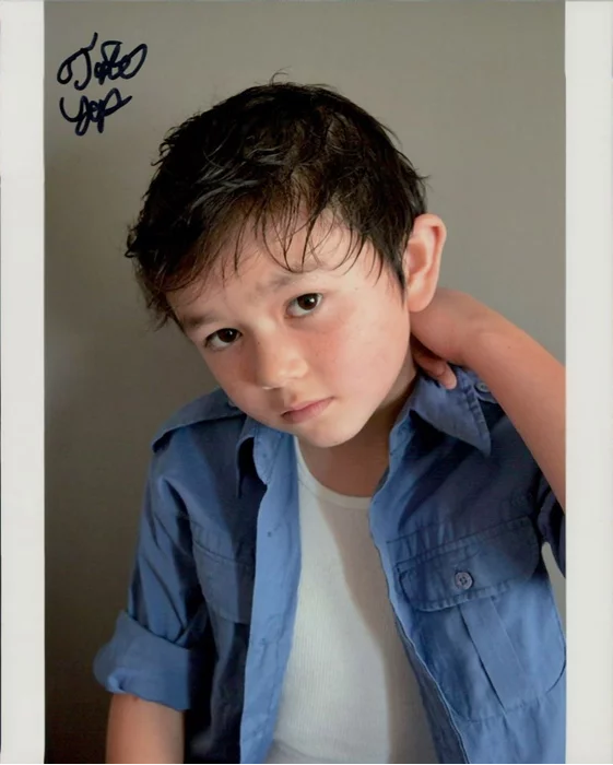 Tate Yap autograph