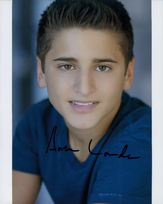 Aaron Landon autograph