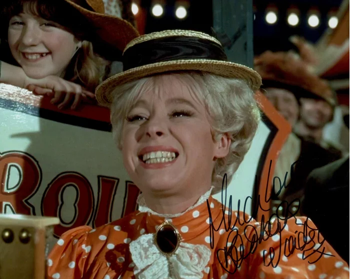 Barbara Windsor autograph