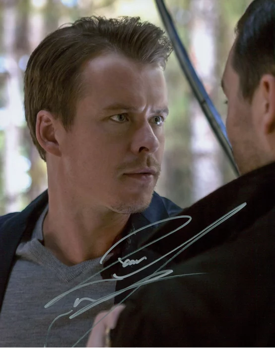 Todd Lasance autograph
