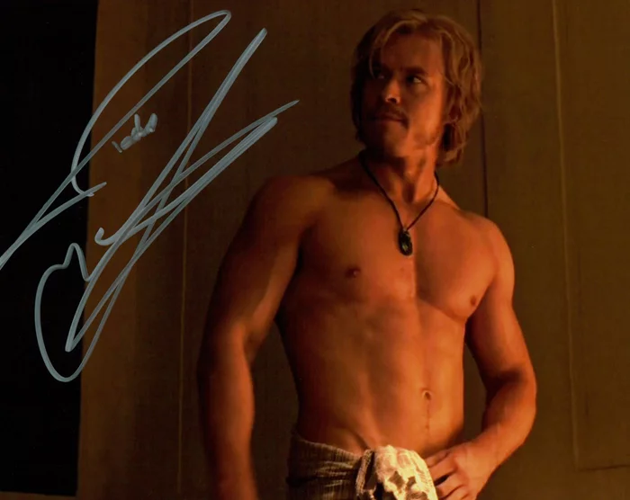 Todd Lasance autograph