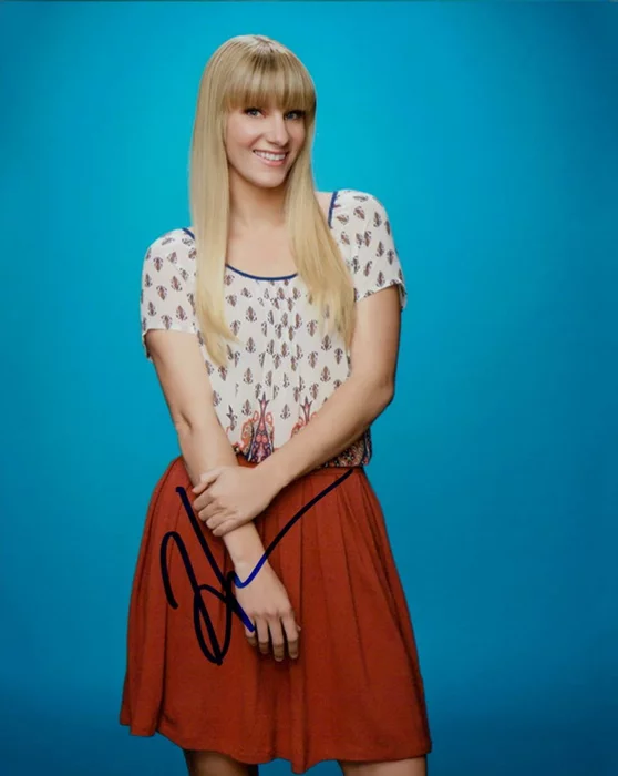 Heather Morris autograph
