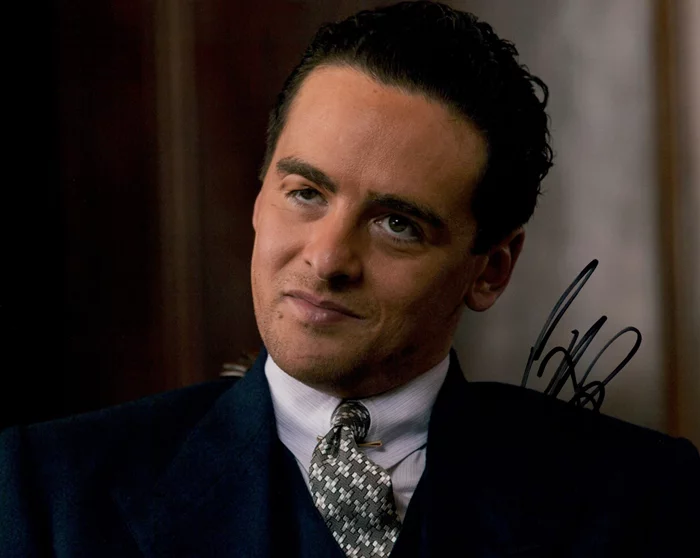 Vincent Piazza autograph