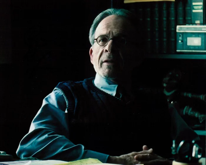 Ron Rifkin autograph