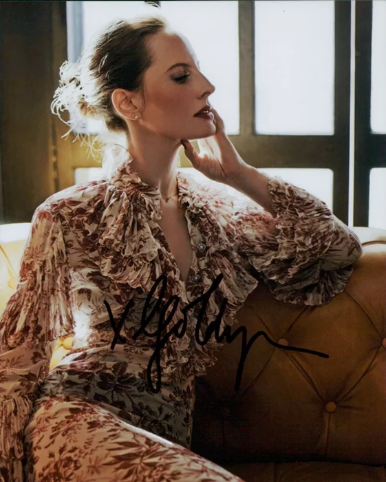 Liz Goldwyn autograph