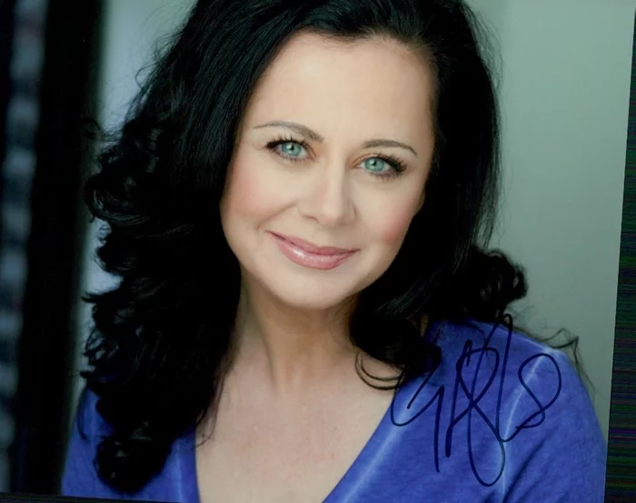 Geraldine Hughes autograph