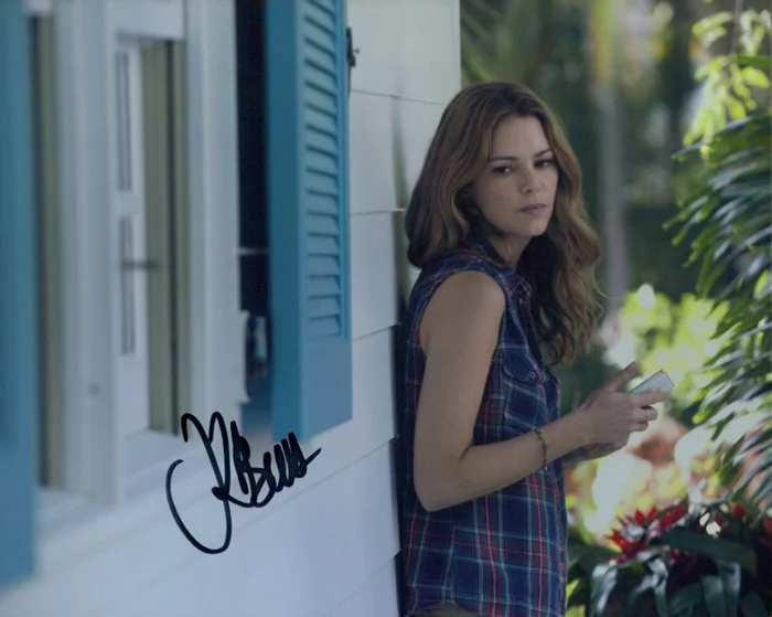 Jacinda Barrett autograph