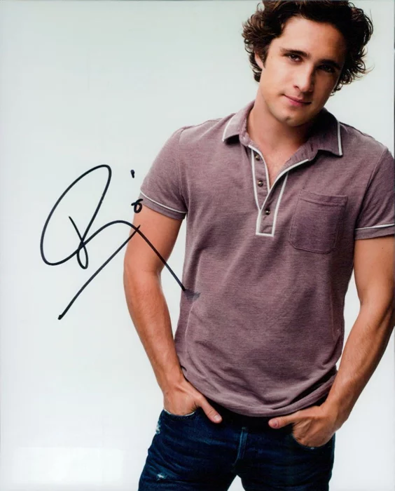 Diego Boneta autograph