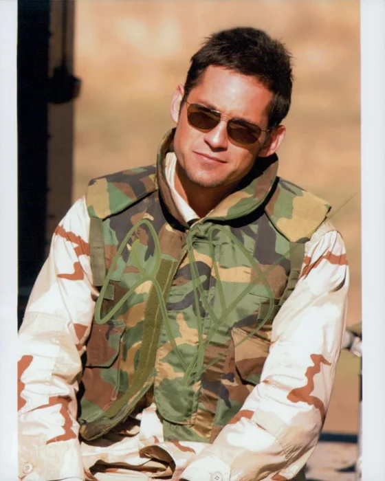 Enrique Murciano autograph