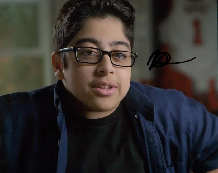 Nik Keswani autograph