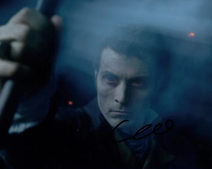 Rufus Sewell autograph