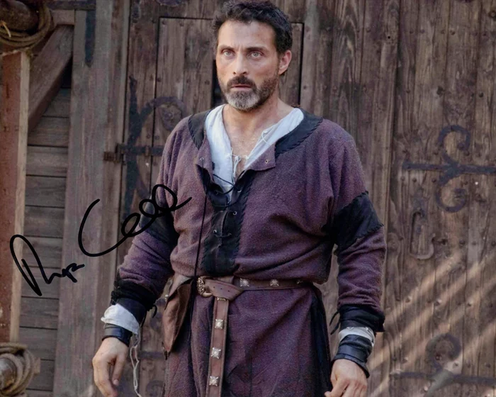 Rufus Sewell autograph
