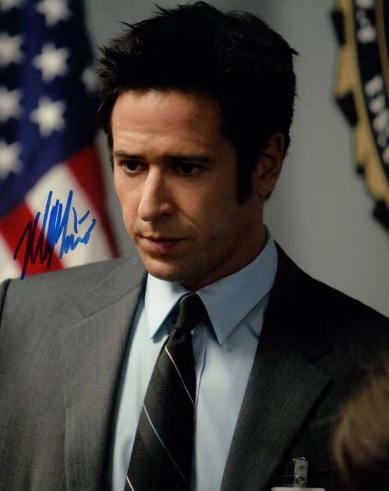 Rob Morrow autograph