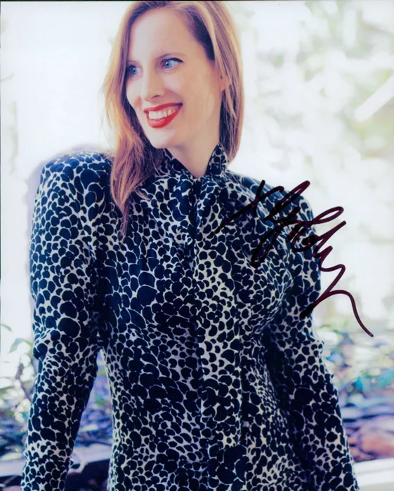 Liz Goldwyn autograph