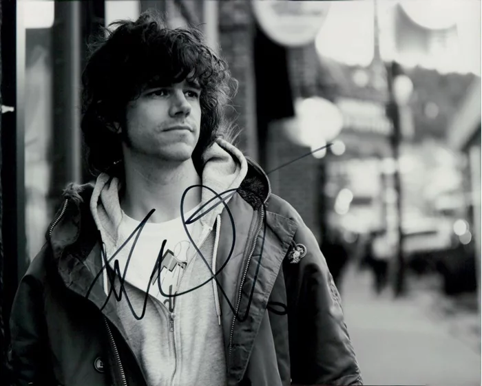 Andre Hyland autograph