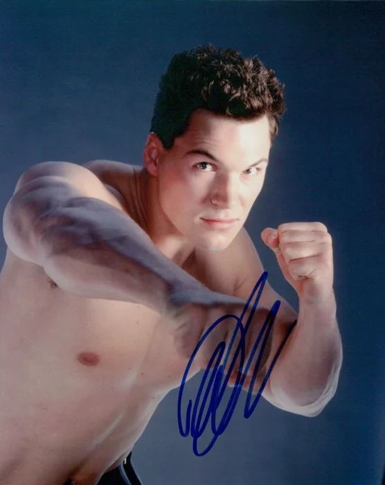 Daniel Cudmore autograph