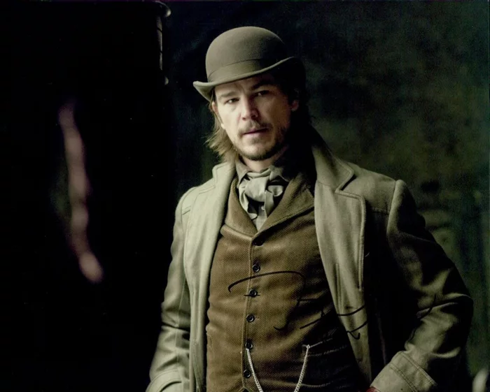 Josh Hartnett autograph