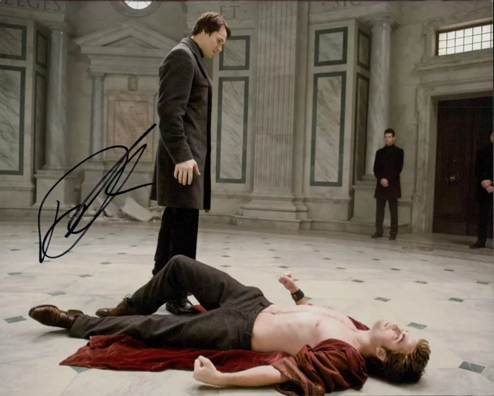 Daniel Cudmore autograph
