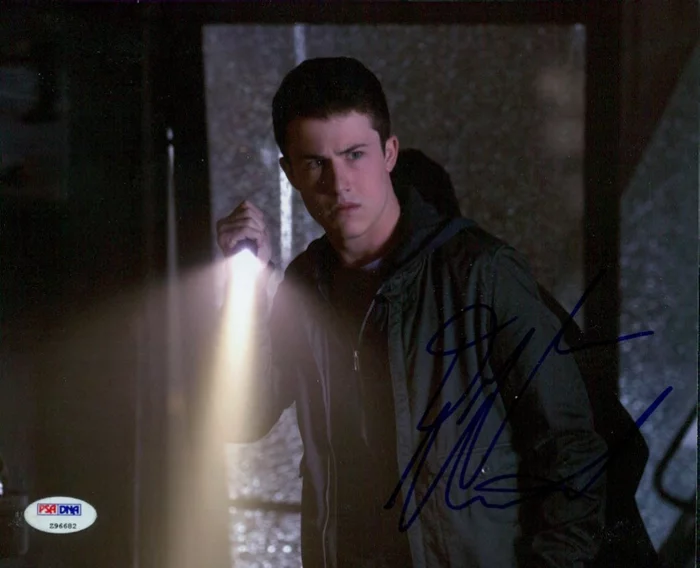 Dylan Minnette autograph