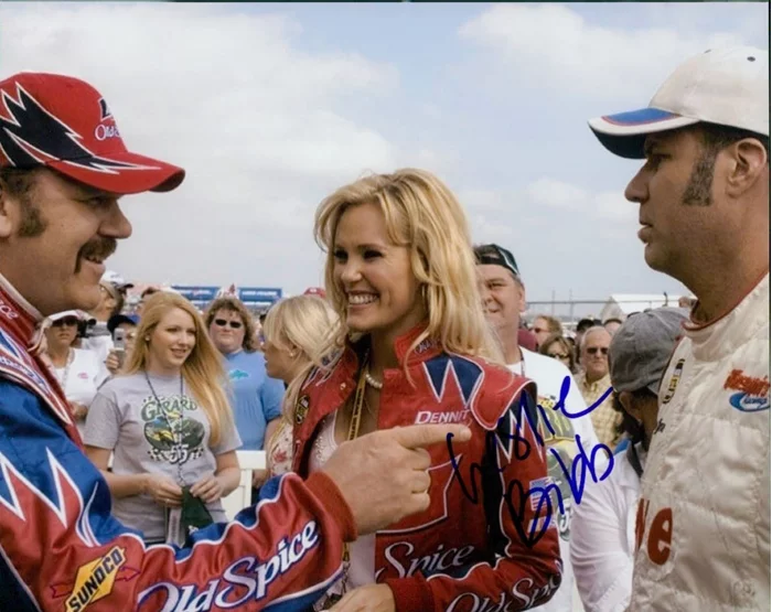 Leslie Bibb autograph