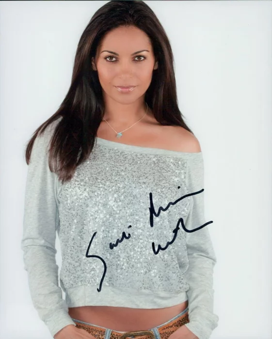 Salli Richardson autograph