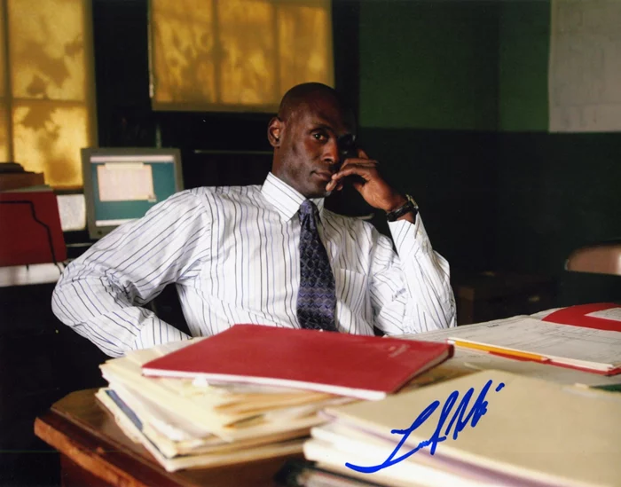 Lance Reddick autograph