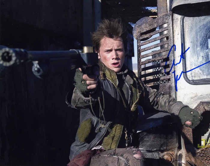Anton Yelchin autograph