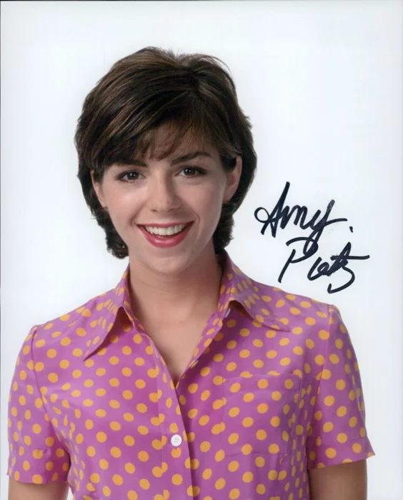 Amy Pietz autograph
