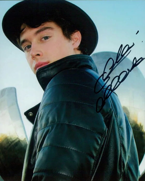 Adam Allende autograph