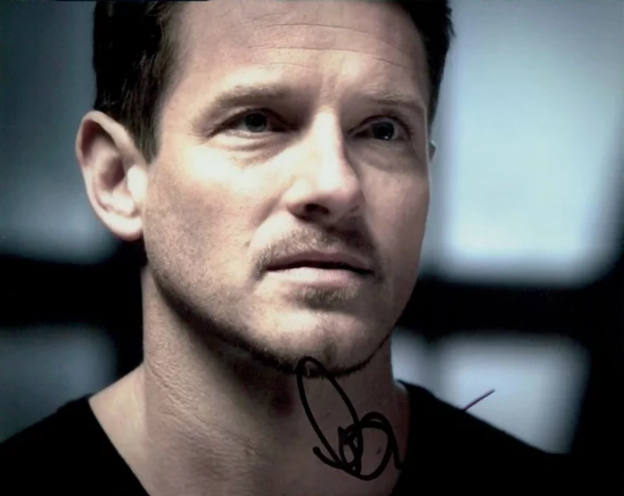 Ian  Bohen autograph