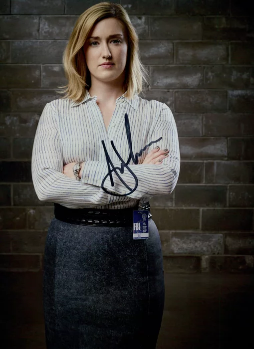 Ashley Johnson autograph