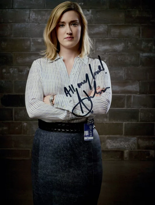 Ashley Johnson autograph