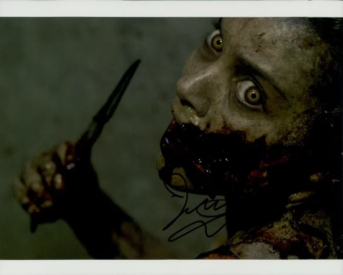 Jessica Lucas autograph
