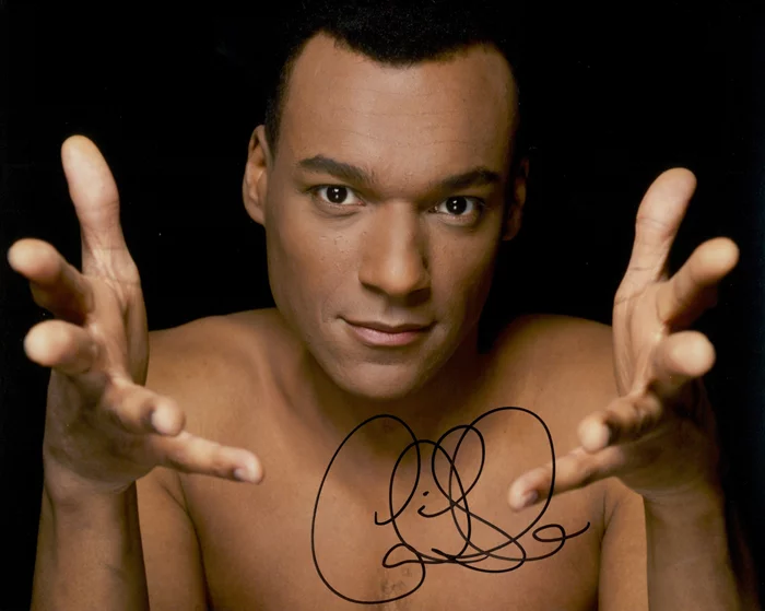 Colin Salmon autograph