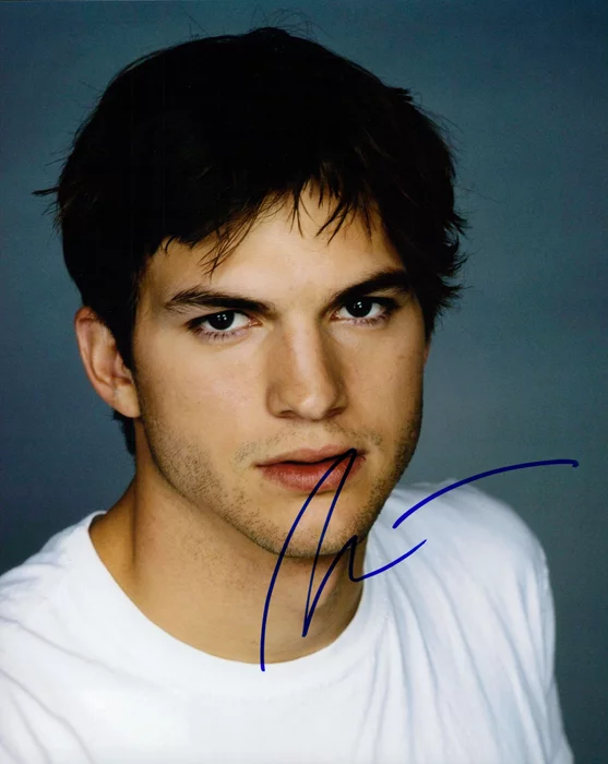 Ashton Kutcher autograph