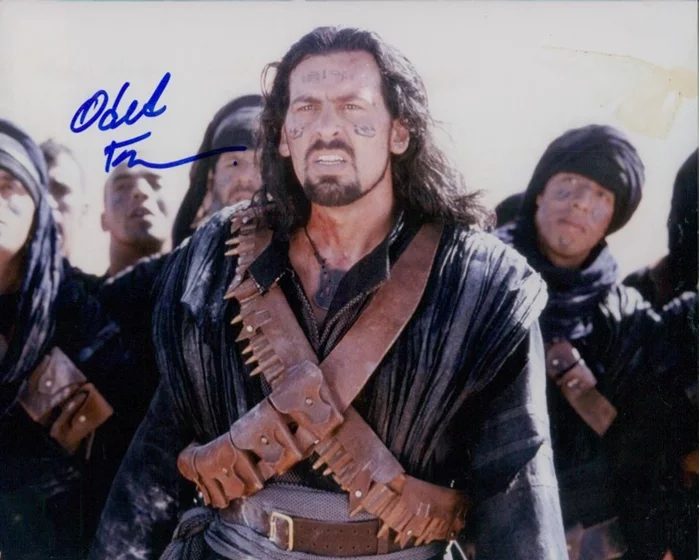 Oded Fehr autograph