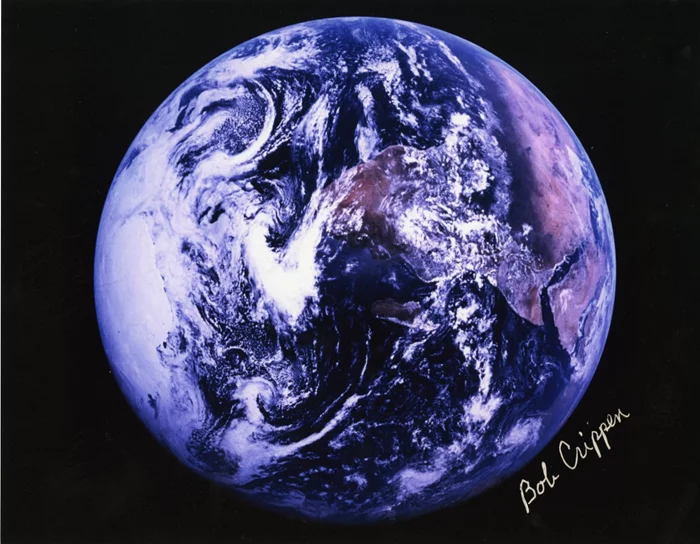 Bob Crippen autograph