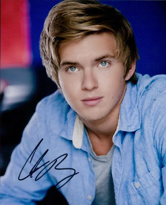 Chris Brochu autograph
