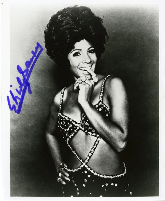 Shirley Bassey autograph
