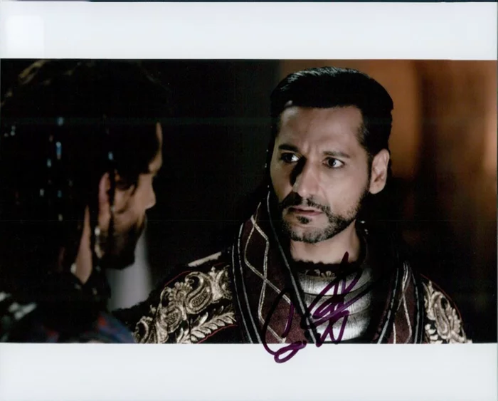 Cas Anvar autograph