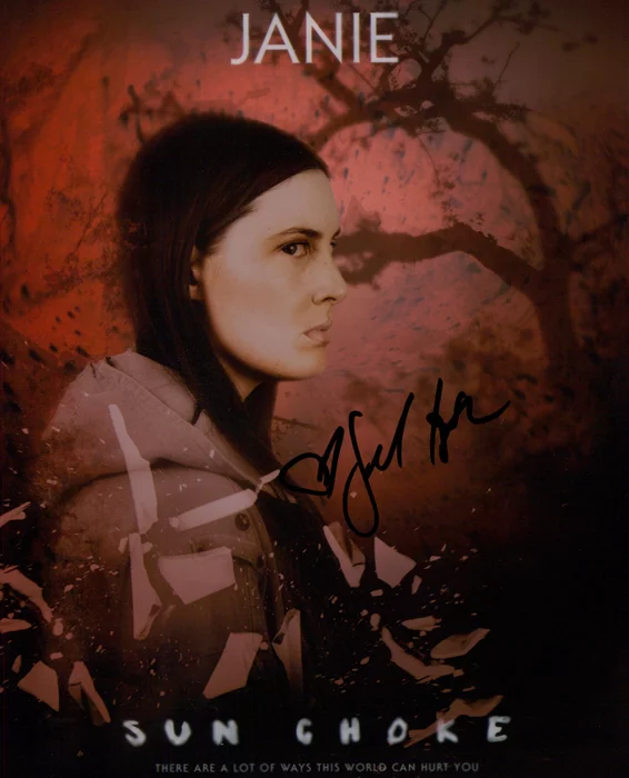 Sarah Hagan autograph