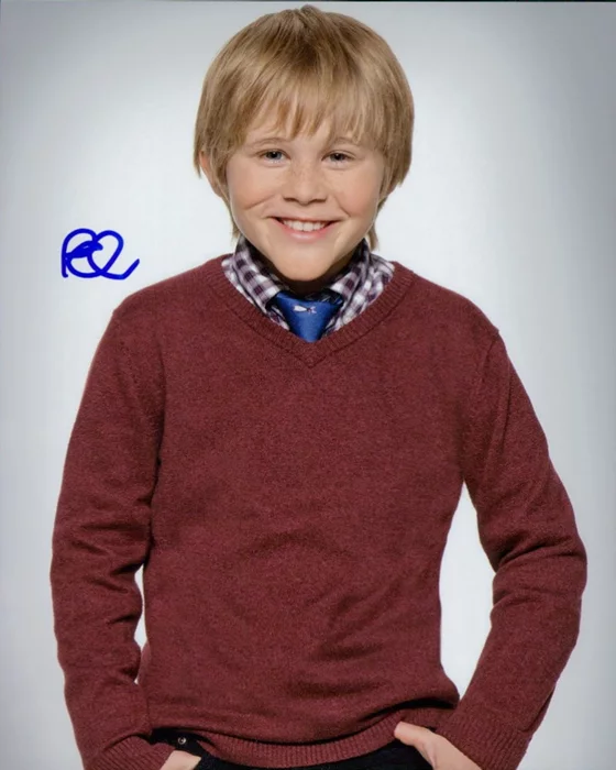 Casey Simpson autograph