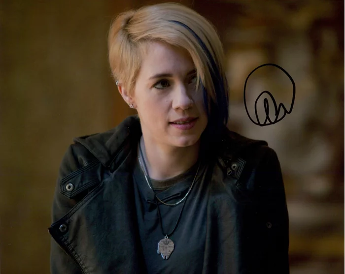 Alice Wetterlund autograph